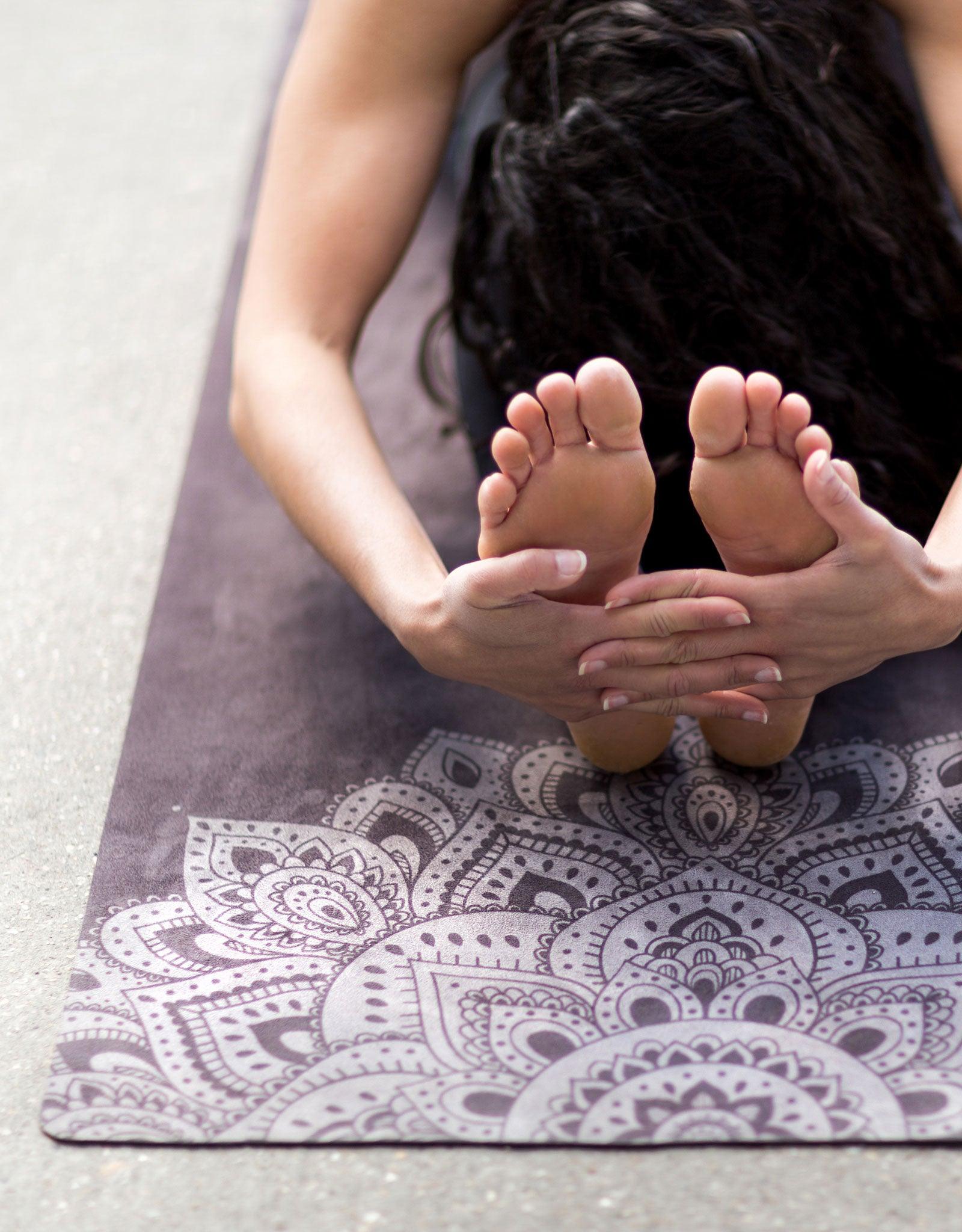 Combo Yoga Mat: 2-in-1 (Mat + Towel) - Mandala Black - Best Yoga Mat for  Hot Yoga