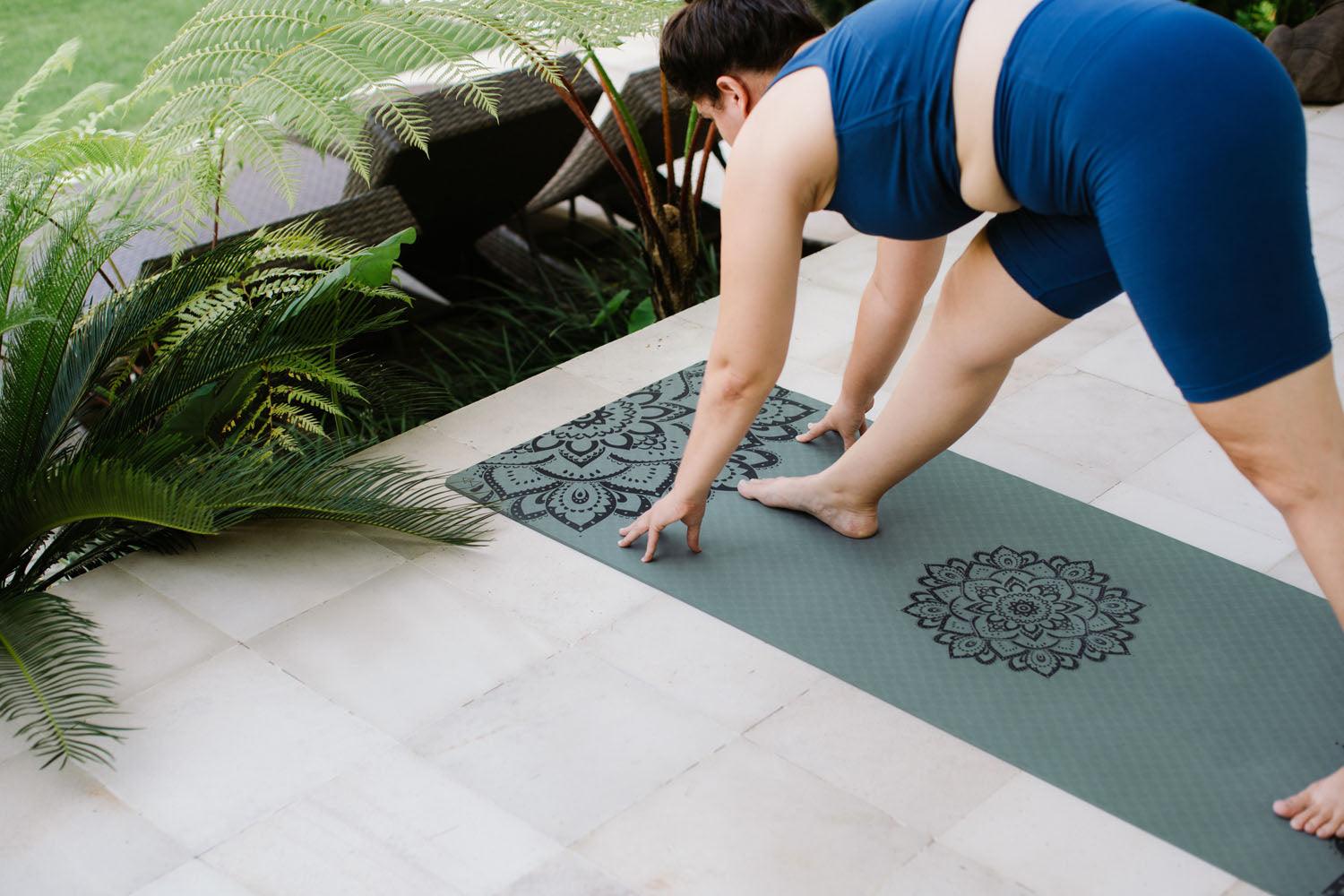 Flow Yoga Mat - Mandala Charcoal 6mm - Best Grey Mats for Beginners