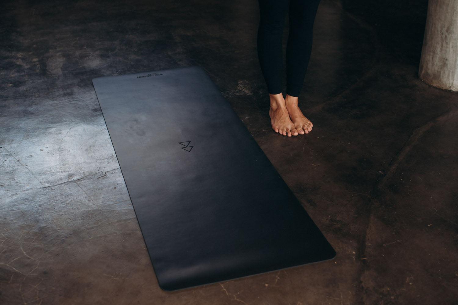 Infinity Yoga Mat - 5mm - Black/Night - Anti-Slip Yoga Mat for Poses & Grip - Yoga Design Lab 